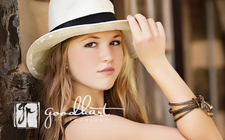 Claude Moore Park Senior Portraits