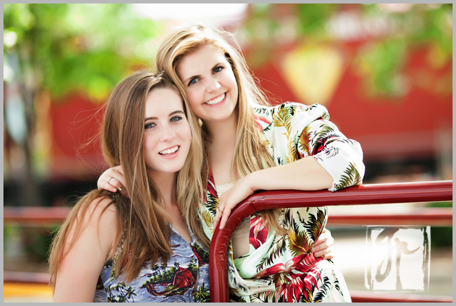 sisters | Sister photography, Sisters photoshoot, Sisters photography poses